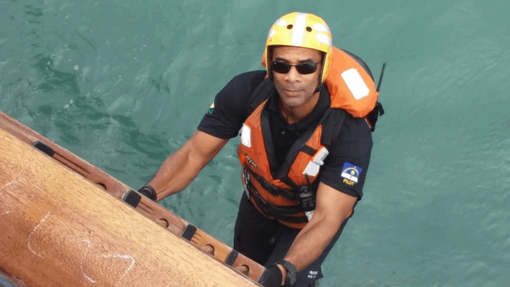 Navegando pelas Ondas do Conhecimento: Uma Conversa Essencial com Júlio Souza no Gente do Mar